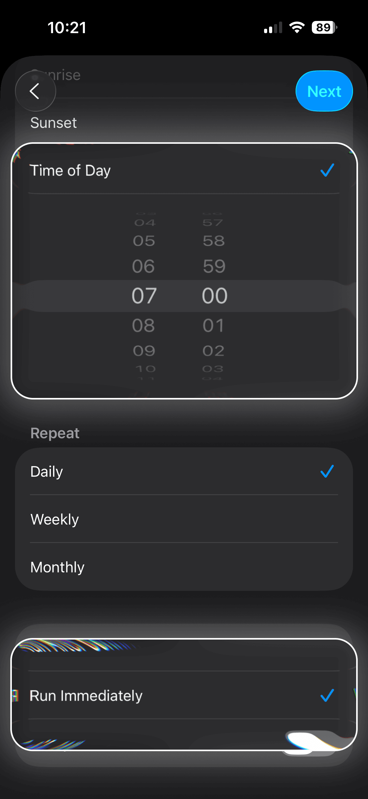 Setting time for daily schedule lock screen update
